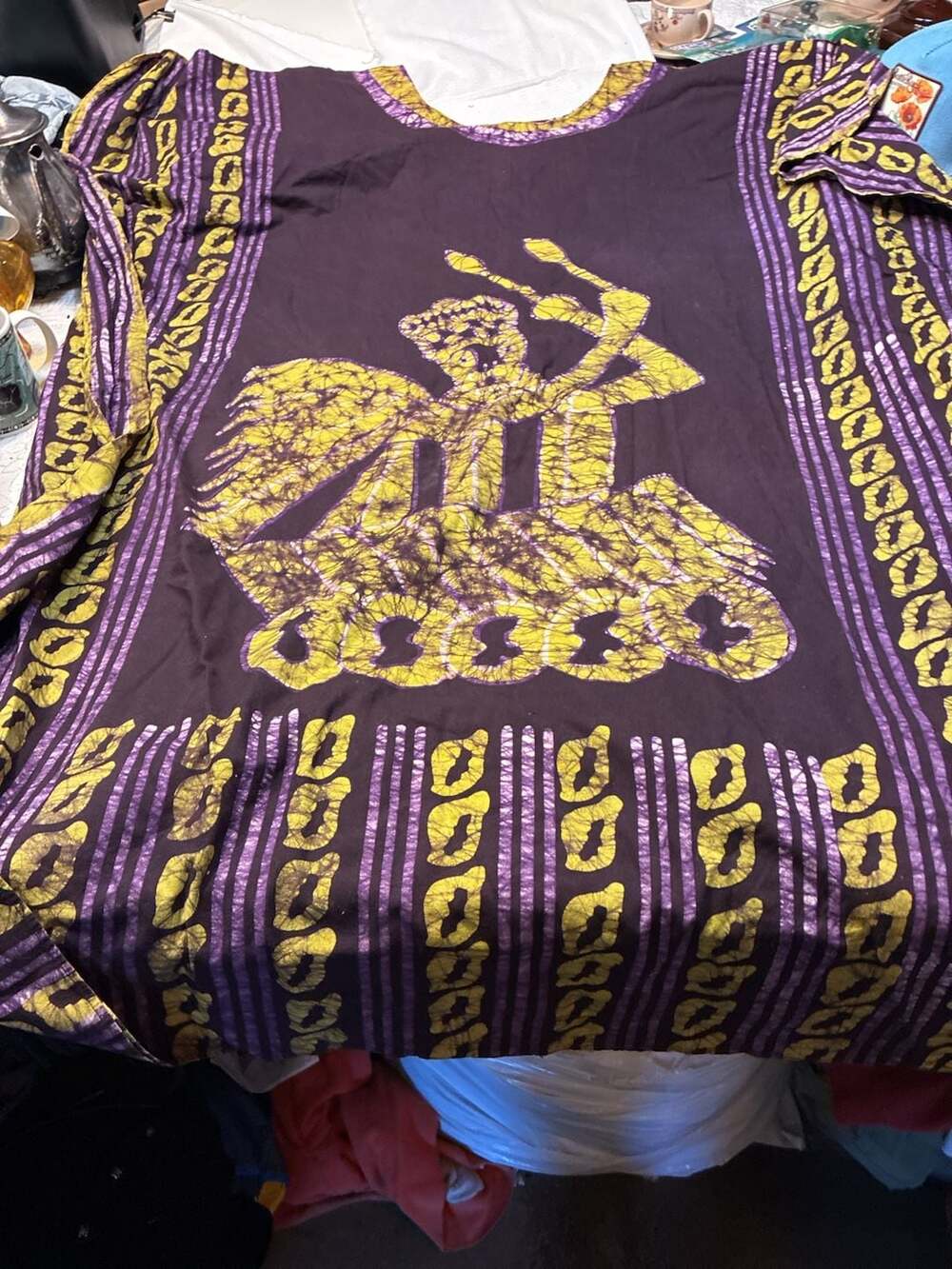 Vintage Purple and Yellow African Batik Dashiki Tunic Shirt with Playing Drum Gr